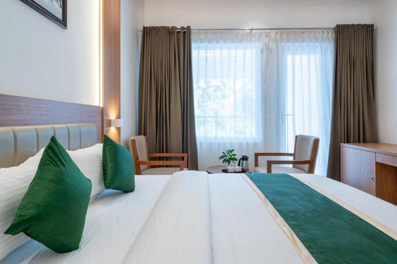 Hotel Panoramic Kochi Luaran gambar