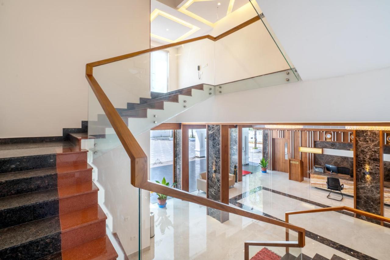 Hotel Panoramic Kochi Luaran gambar