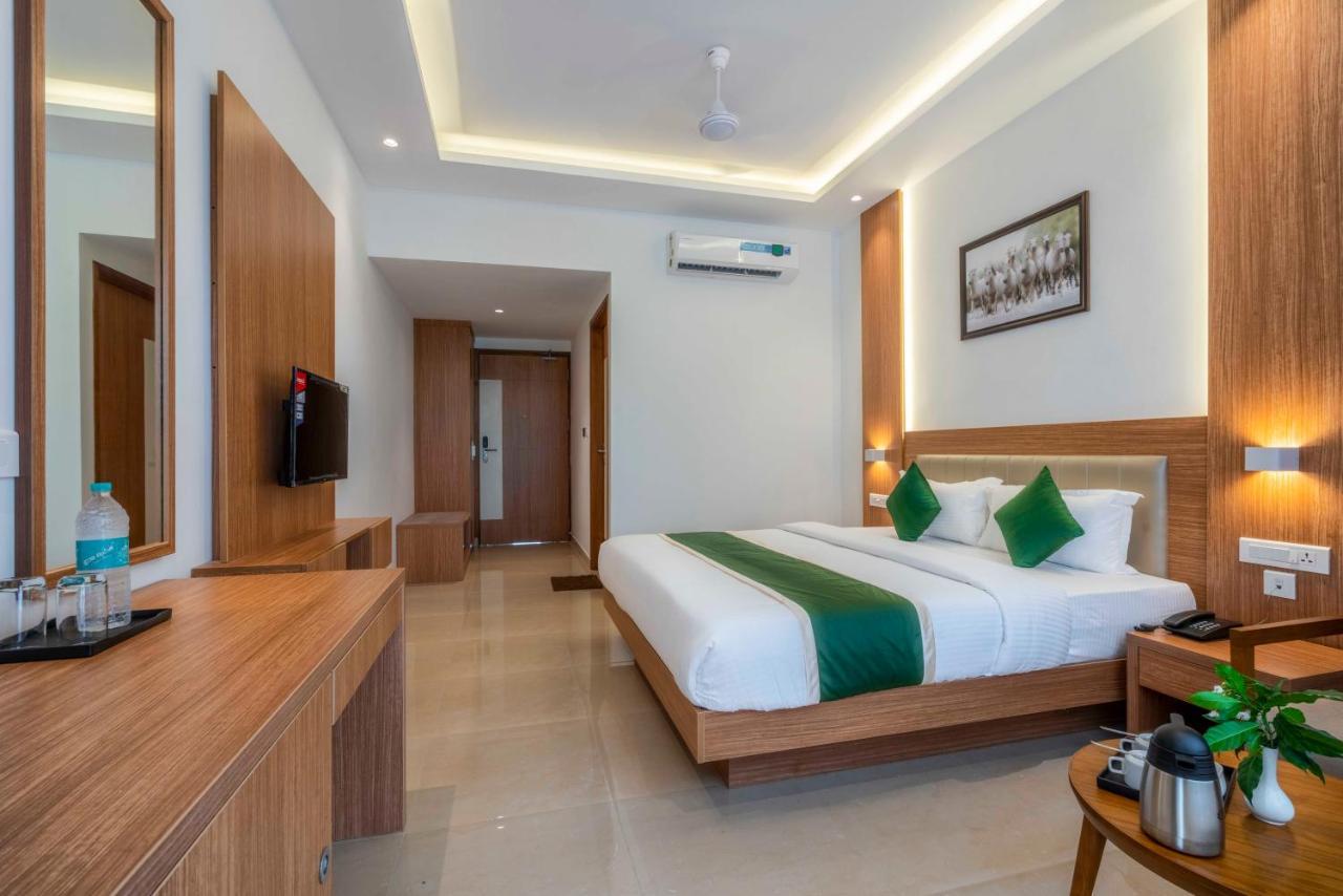 Hotel Panoramic Kochi Luaran gambar
