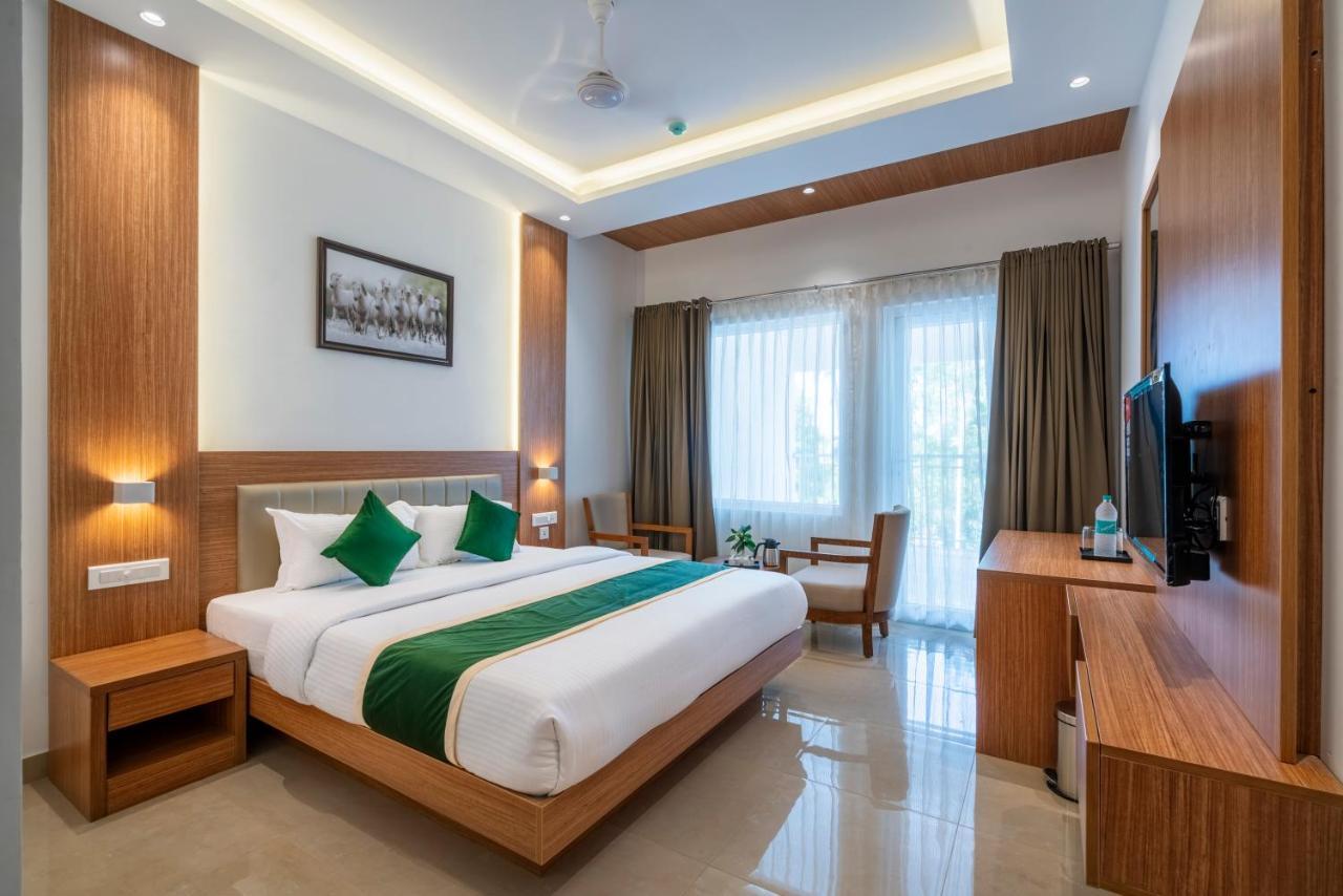 Hotel Panoramic Kochi Luaran gambar