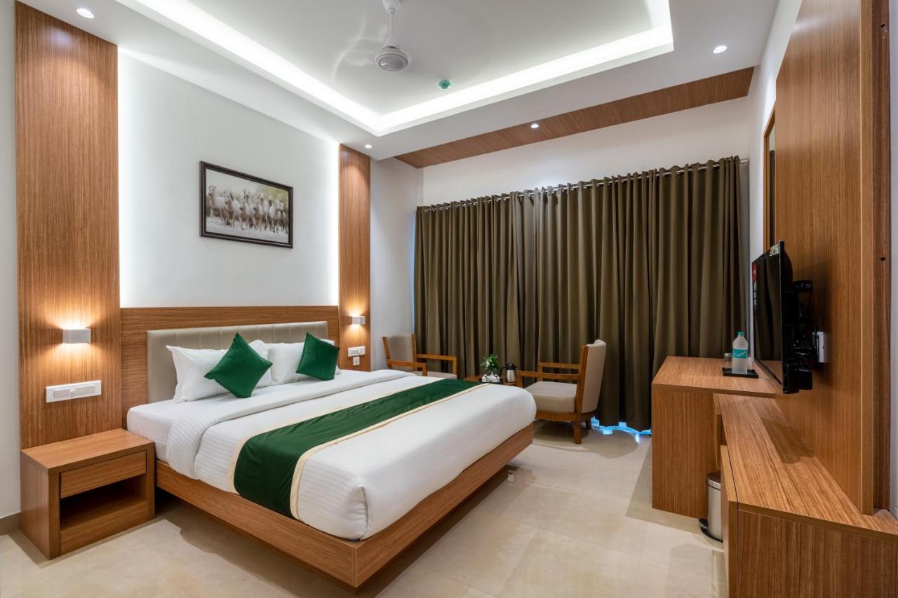 Hotel Panoramic Kochi Luaran gambar